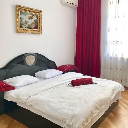 Calm Center Of Baku Apartment Exterior photo