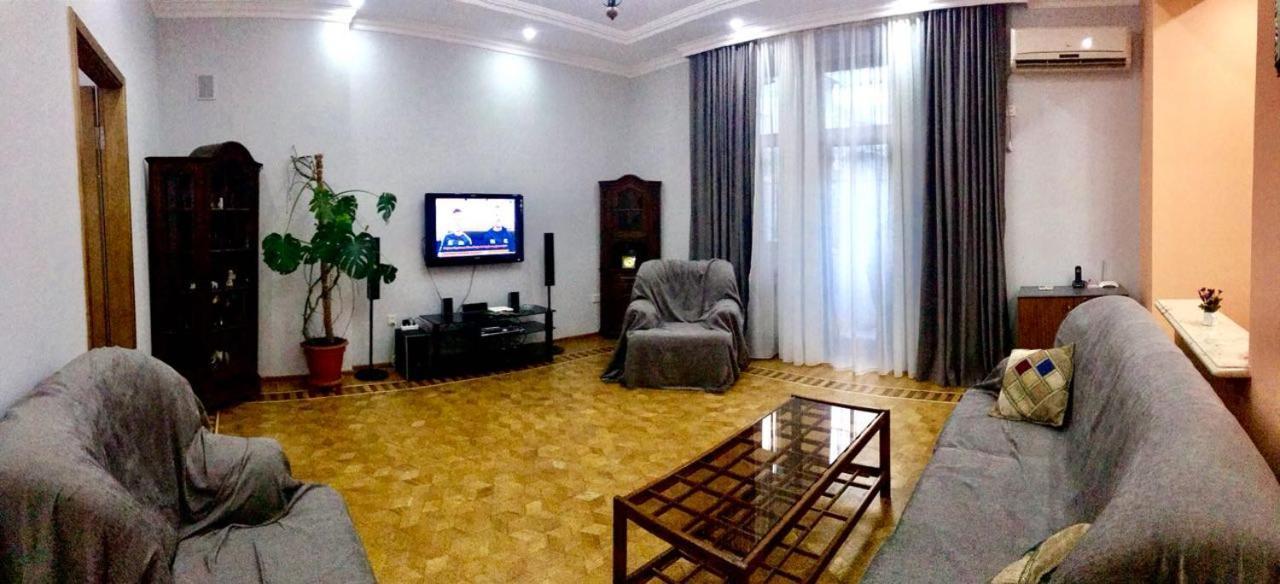 Calm Center Of Baku Apartment Exterior photo