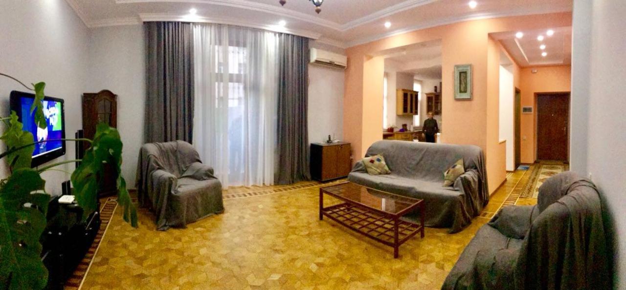 Calm Center Of Baku Apartment Exterior photo